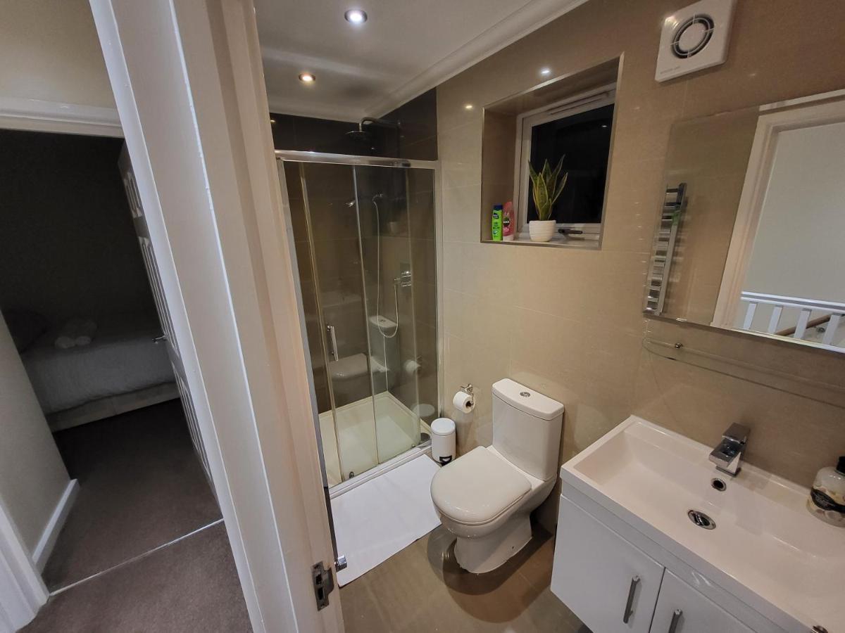 Great Apartment Next To Tooting Bec Tube Station! 伦敦 外观 照片