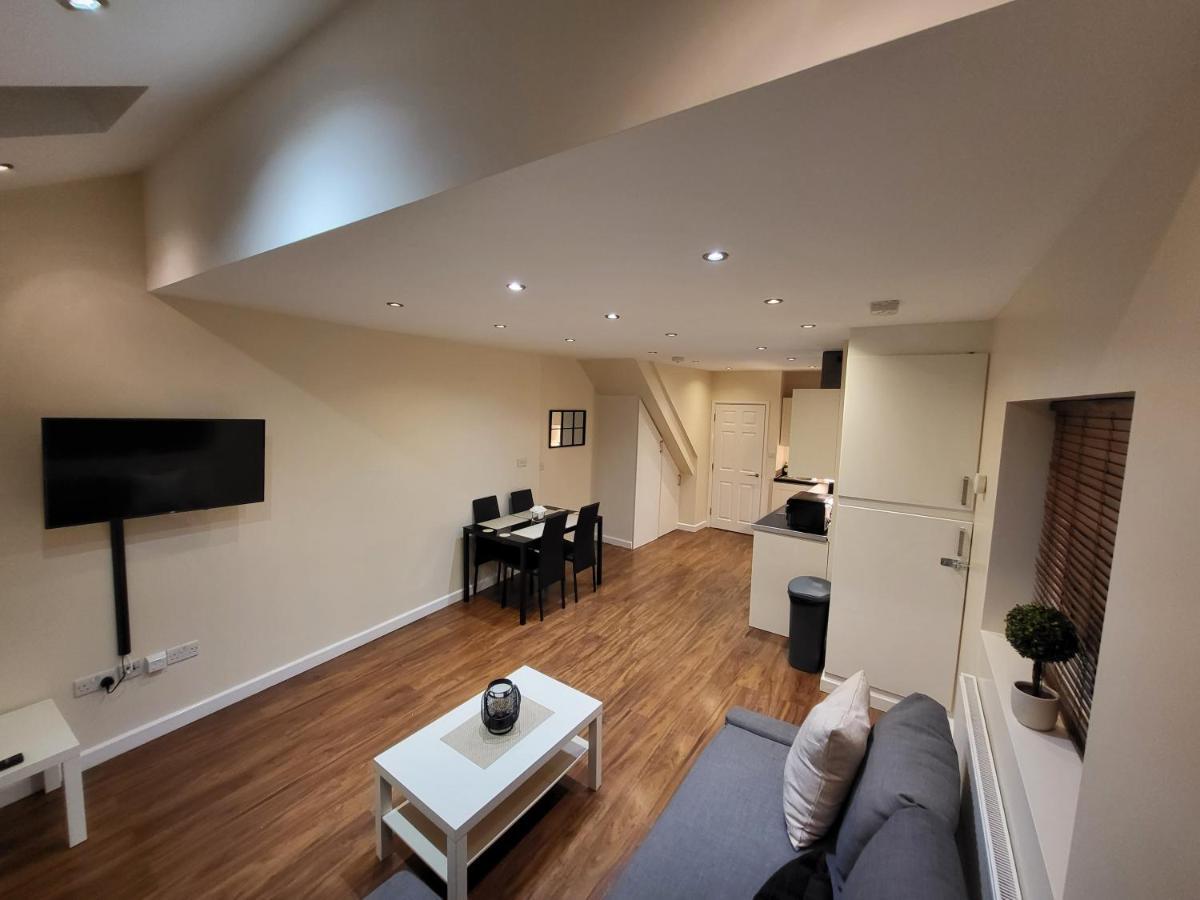 Great Apartment Next To Tooting Bec Tube Station! 伦敦 外观 照片